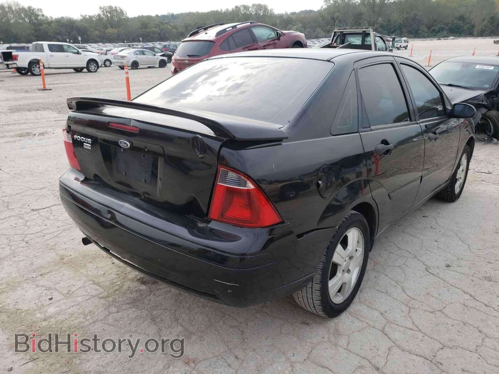 2007 FORD FOCUS - VIN: 1FAFP34N57W137980 - Фото 3