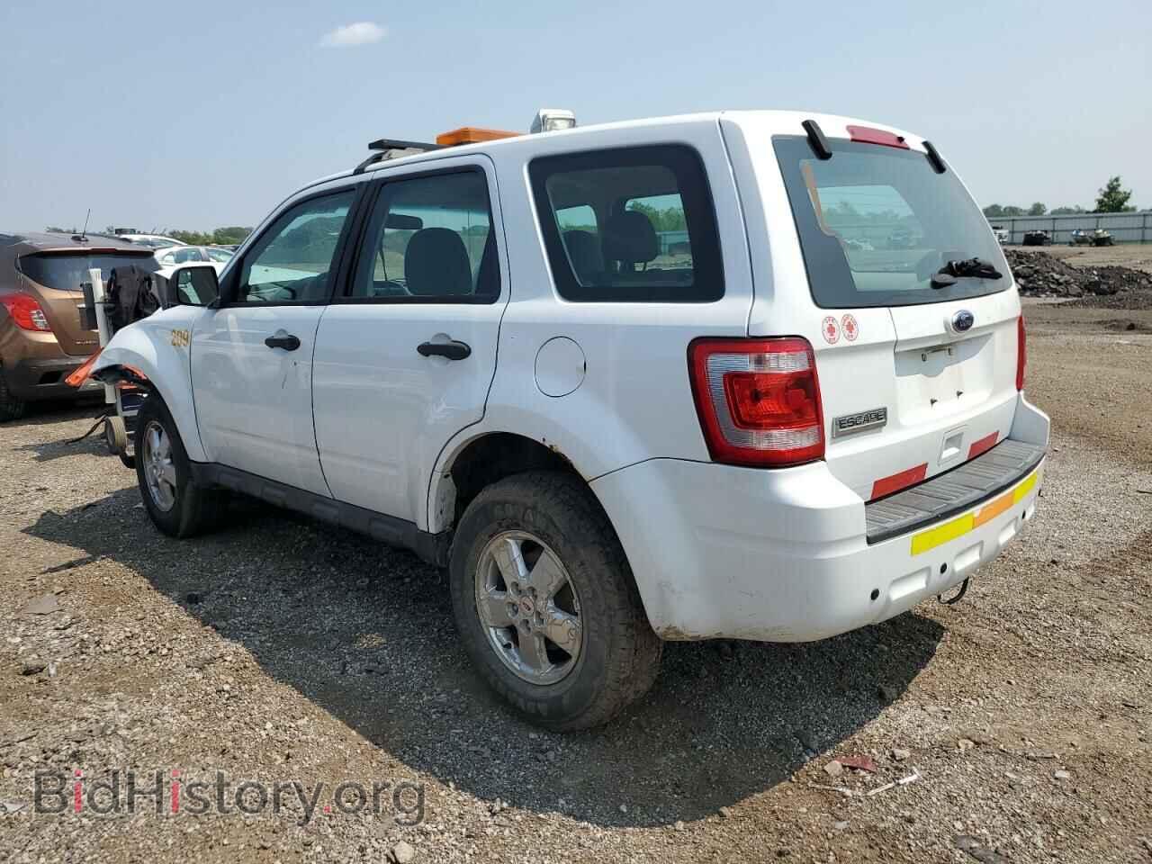 2011 FORD ESCAPE - VIN: 1FMCU9C73BKC64282 - Фото 2