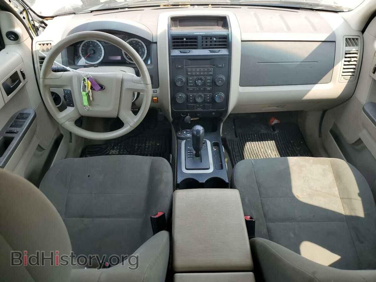 2011 FORD ESCAPE - VIN: 1FMCU9C73BKC64282 - Фото 8