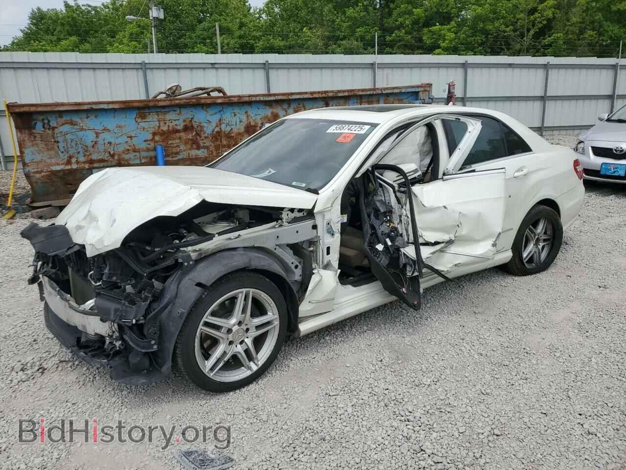 Photo WDDHF8HB0BA458047 - MERCEDES-BENZ E-CLASS 2011
