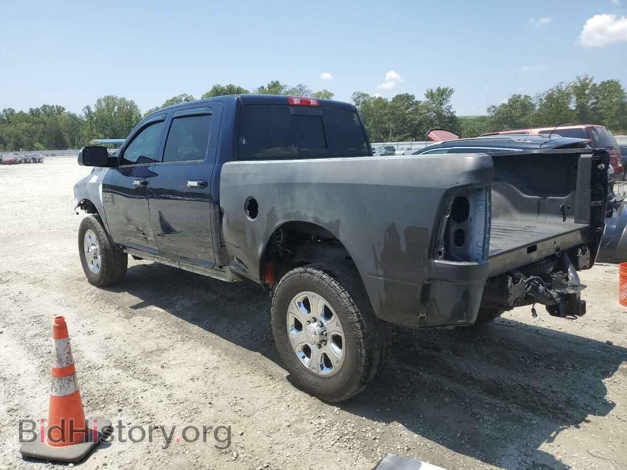 2015 RAM All Models - VIN: 3C6UR5DL5FG664749 - Фото 2