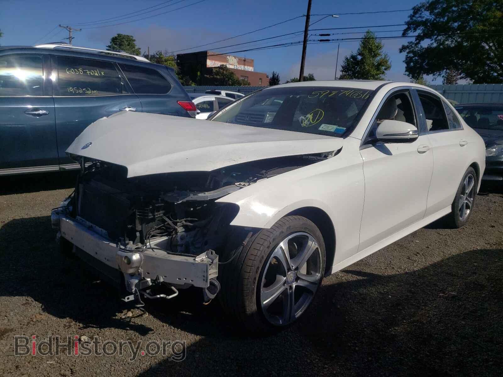 2017 MERCEDES-BENZ E-CLASS - VIN: WDDZF4KB2HA121524 - Фото 2