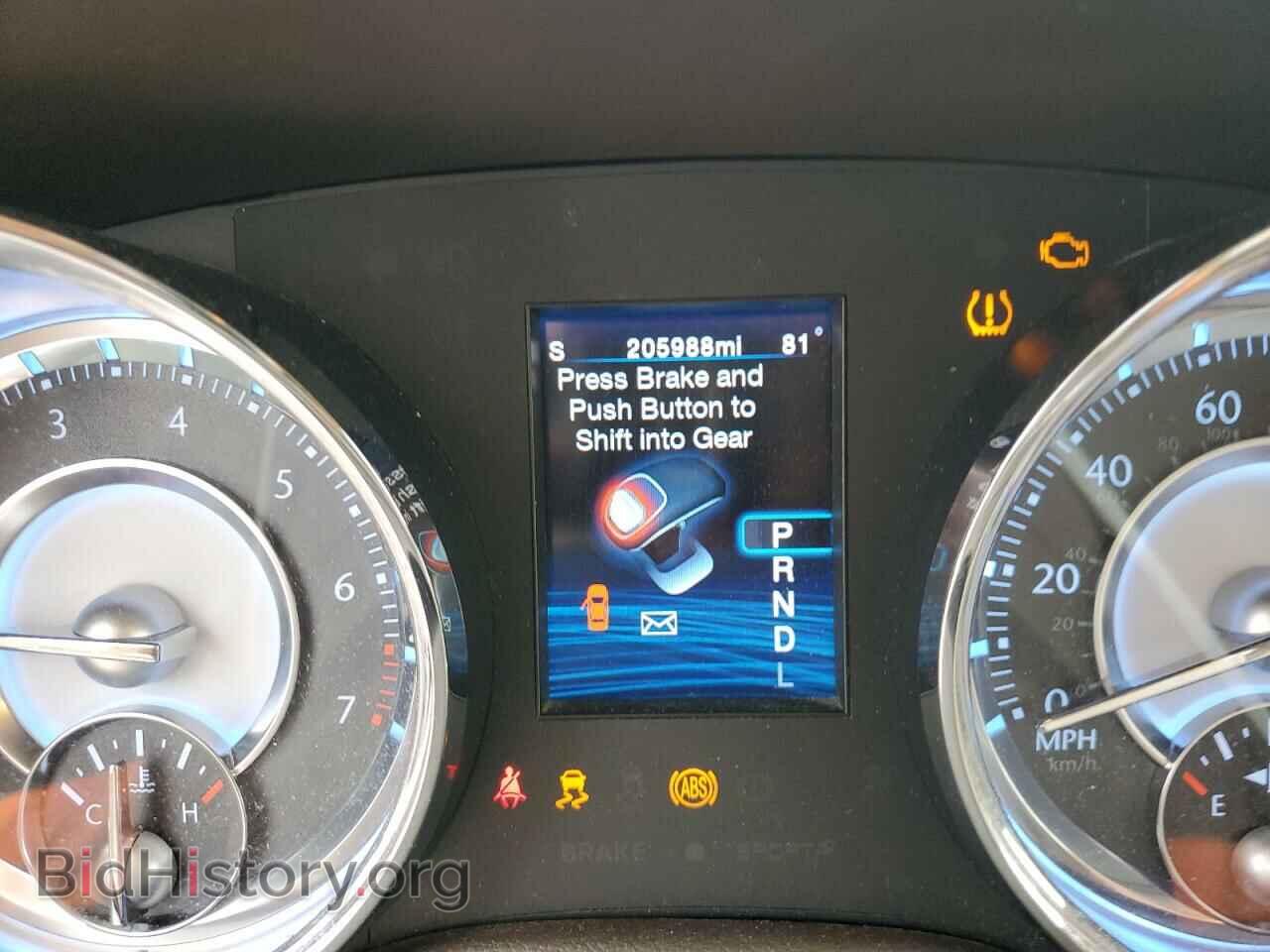 2012 CHRYSLER 300 - VIN: 2C3CCACG1CH180726 - Фото 9