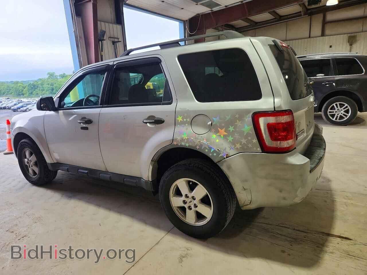 2011 FORD ESCAPE - VIN: 1FMCU9D74BKB34543 - Фото 2