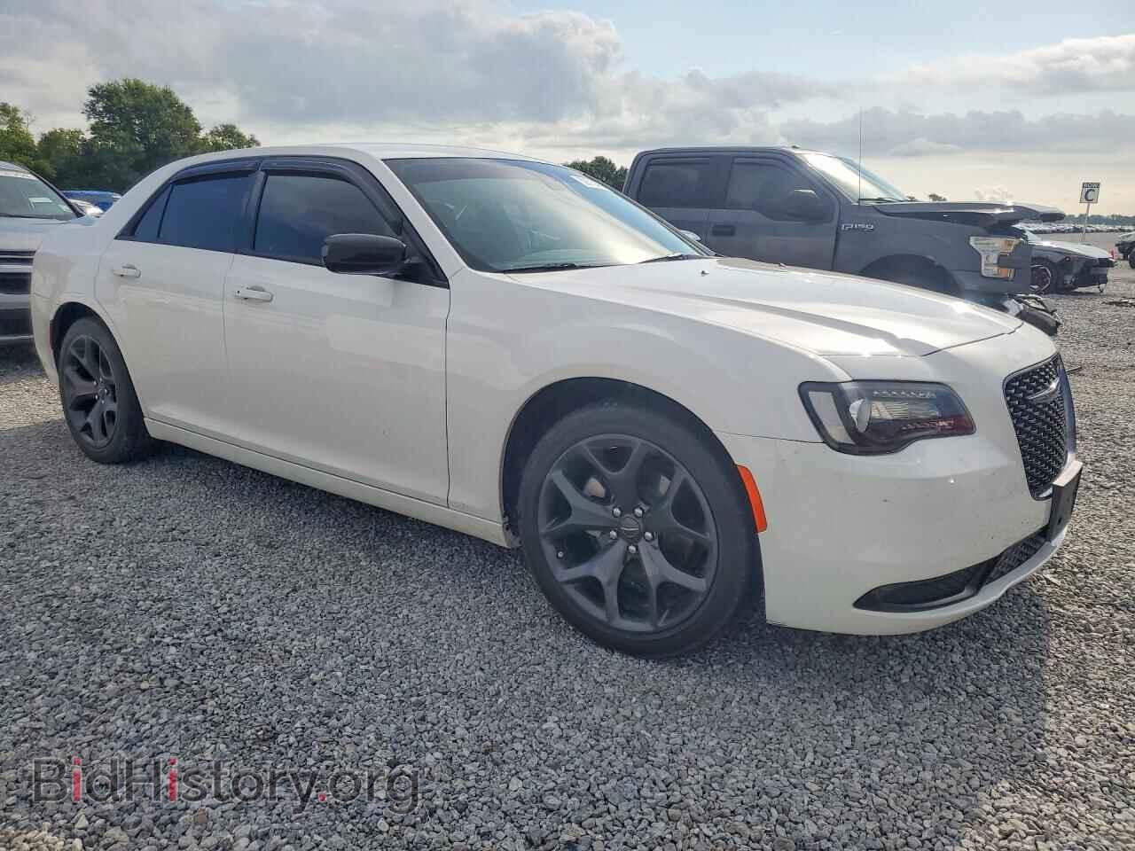 2023 CHRYSLER 300 - VIN: 2C3CCAAG0PH664864 - Фото 4