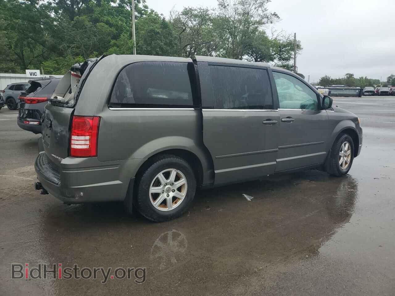2010 CHRYSLER MINIVAN - VIN: 2A4RR2D10AR398761 - Фото 3