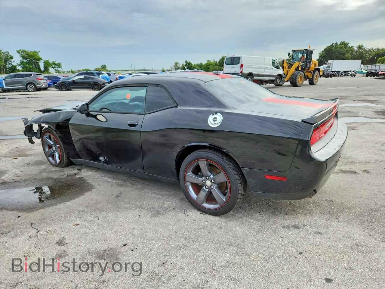2014 DODGE CHALLENGER - VIN: 2C3CDYAG9EH139871 - Photo 2