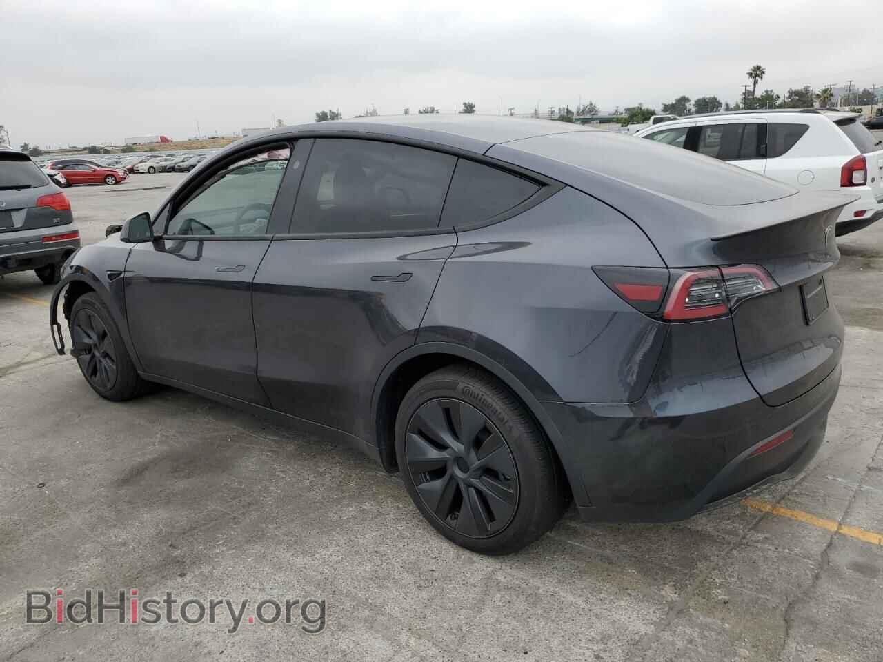2024 TESLA MODEL Y - VIN: 7SAYGDED2RF095762 - Photo 2