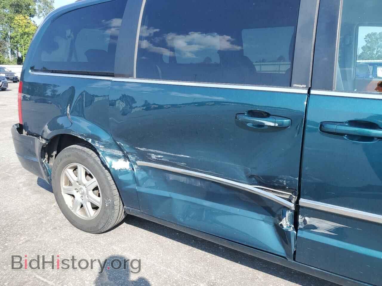 2009 CHRYSLER MINIVAN - VIN: 2A8HR54199R568039 - Фото 9