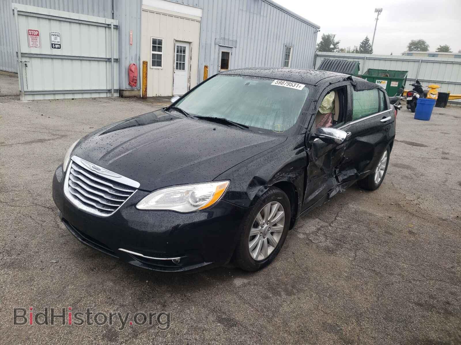 2013 CHRYSLER 200 - VIN: 1C3CCBCG3DN505343 - Фото 2