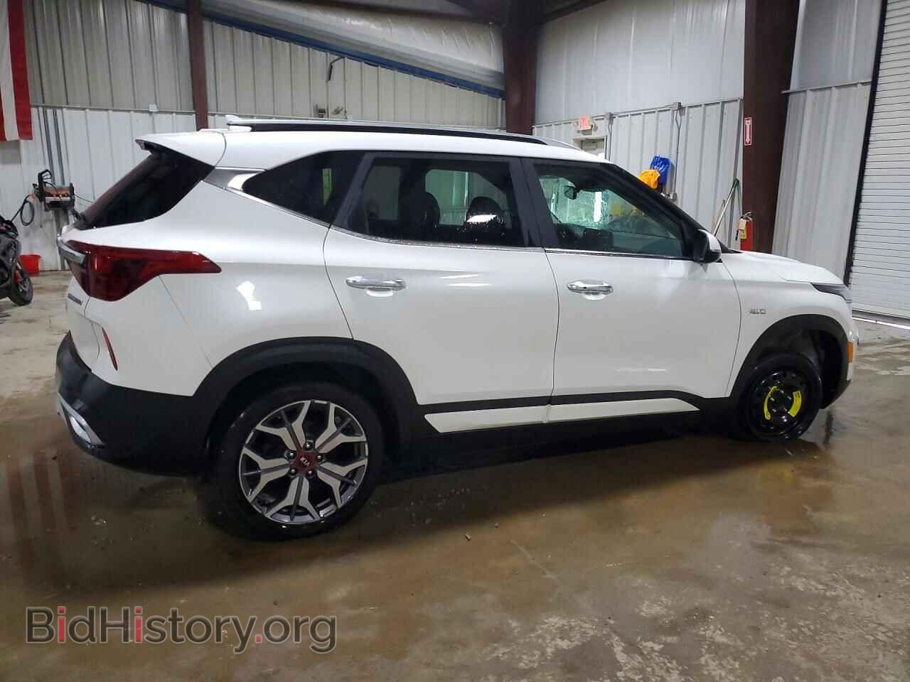 2021 KIA SELTOS - VIN: KNDETCA29M7175598 - Фото 3