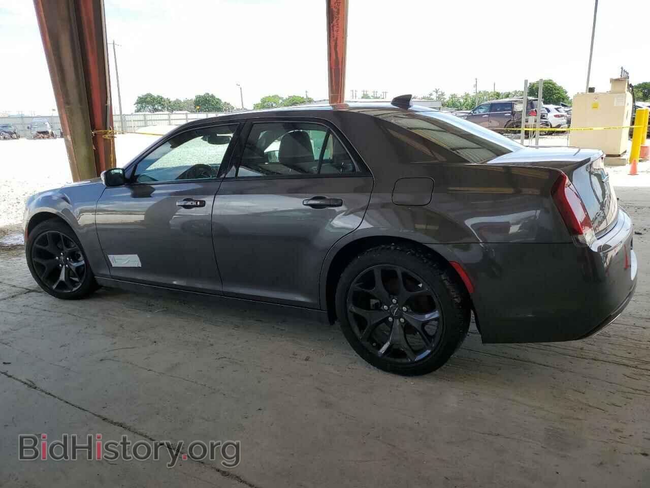2023 CHRYSLER 300 - VIN: 2C3CCABG5PH637187 - Фото 2