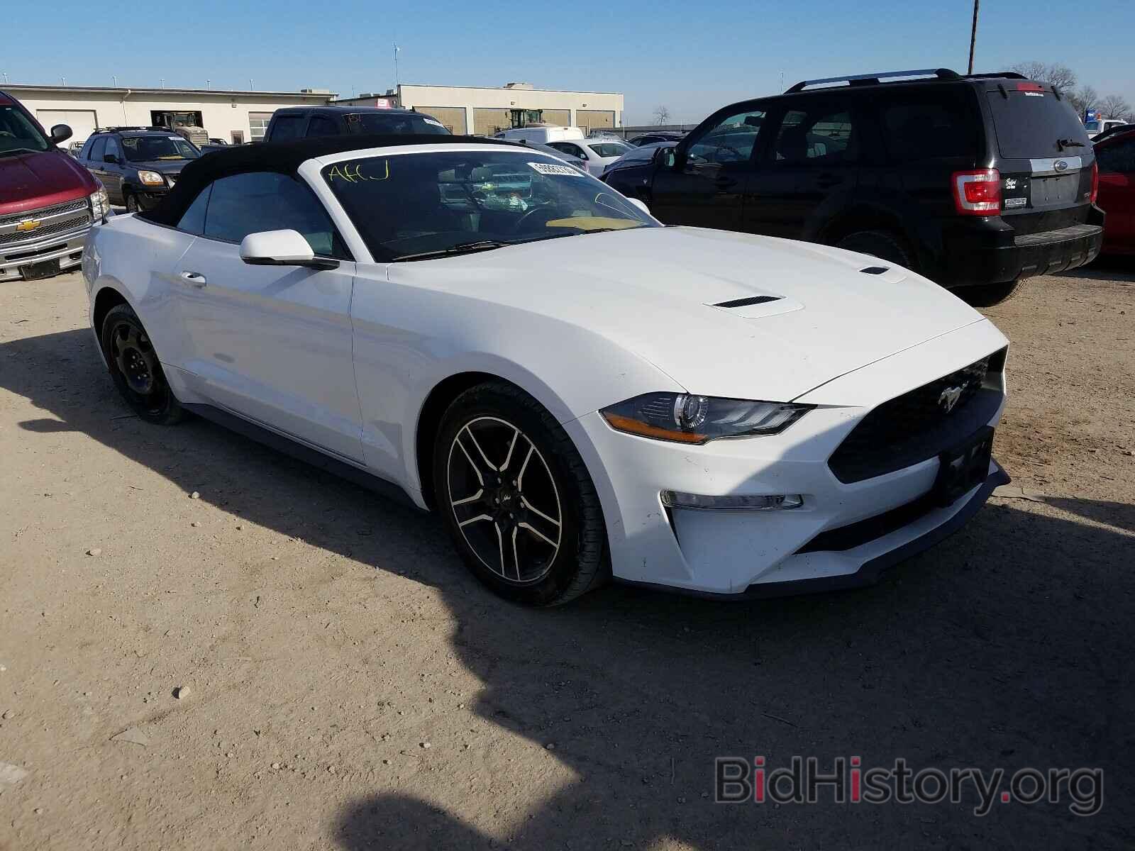 Photo 1FATP8UH5J5125061 - FORD MUSTANG 2018