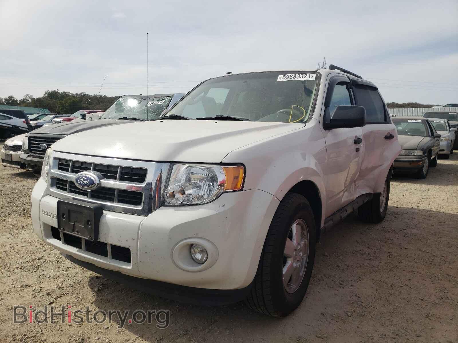 2011 FORD ESCAPE - VIN: 1FMCU9DG6BKC64923 - Фото 2