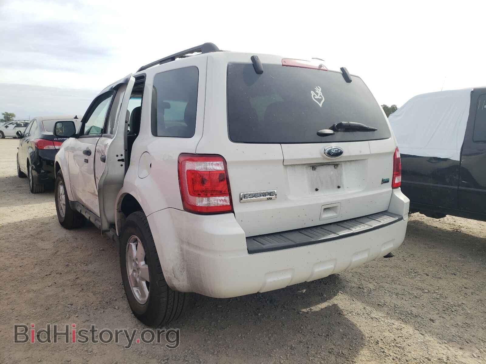 2011 FORD ESCAPE - VIN: 1FMCU9DG6BKC64923 - Фото 3