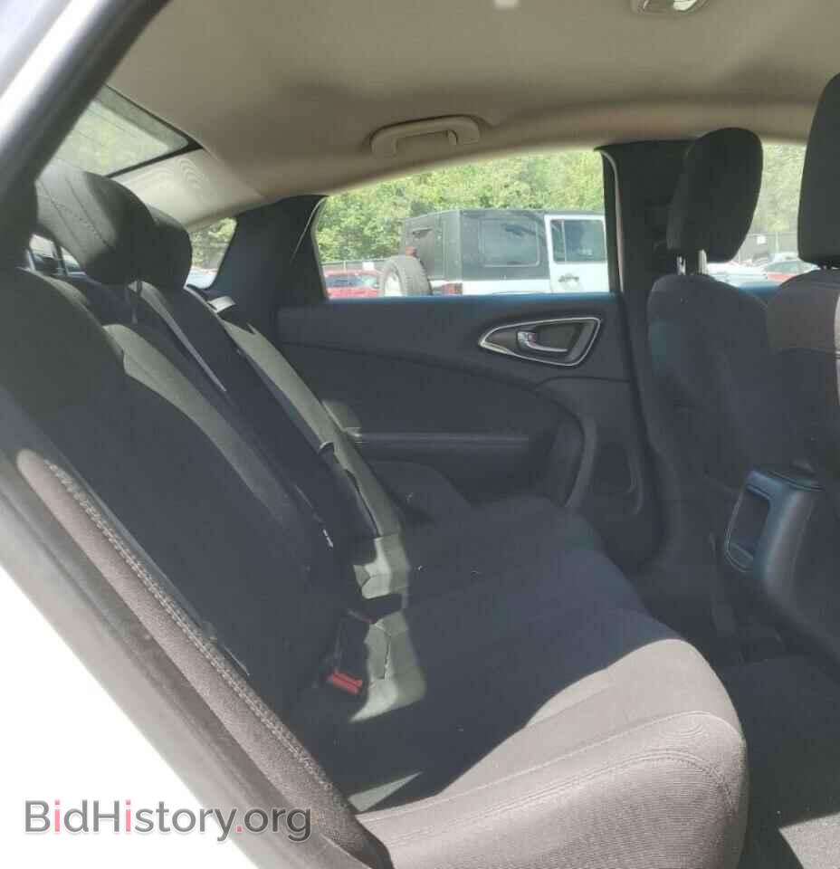 2016 CHRYSLER 200 - VIN: 1C3CCCAB4GN158929 - Фото 10