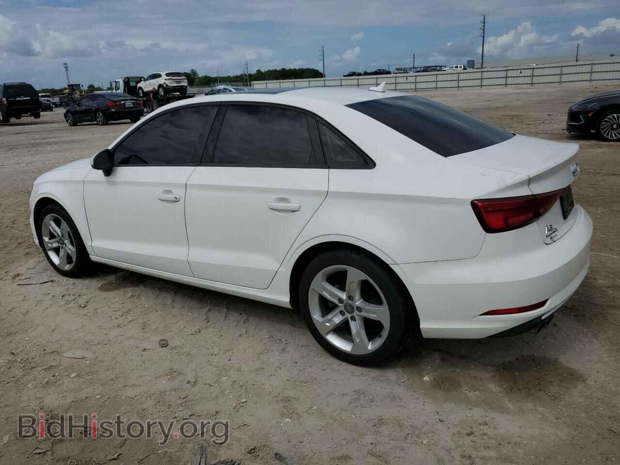 2018 AUDI A3 - VIN: WAUAUGFF0J1079109 - Фото 2