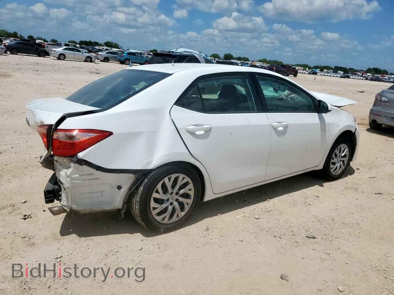 2018 TOYOTA COROLLA - VIN: 5YFBURHEXJP750983 - Фото 3