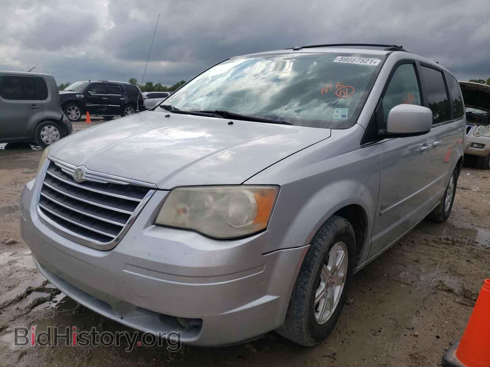 2008 CHRYSLER MINIVAN - VIN: 2A8HR54PX8R699435 - Фото 2