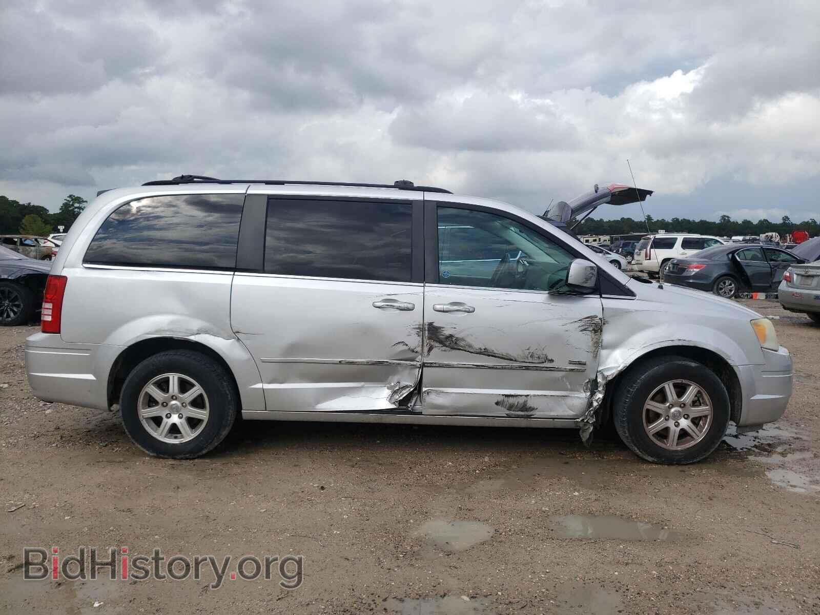 2008 CHRYSLER MINIVAN - VIN: 2A8HR54PX8R699435 - Фото 9