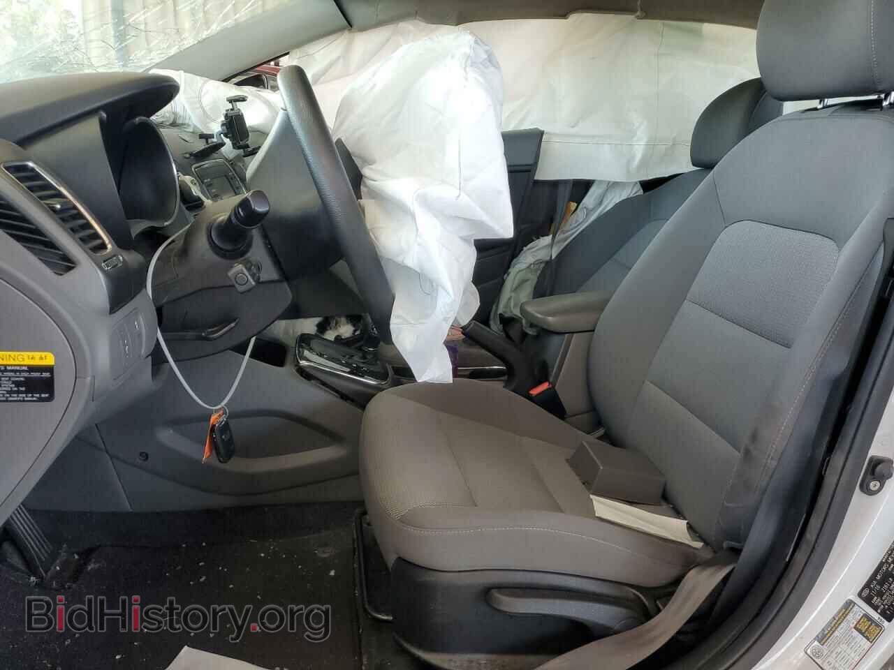2017 KIA FORTE - VIN: 3KPFK4A71HE080385 - Photo 7