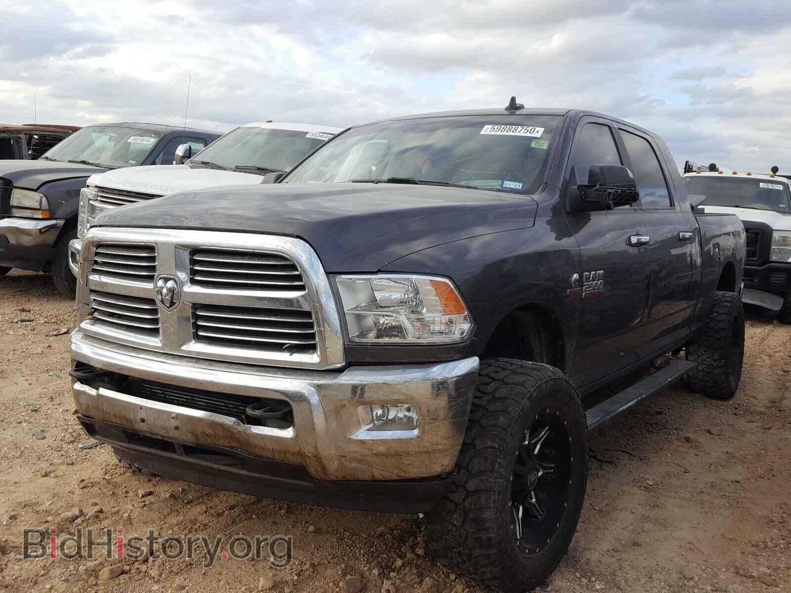 2016 RAM 2500 - VIN: 3C6UR5MLXGG369681 - Photo 2