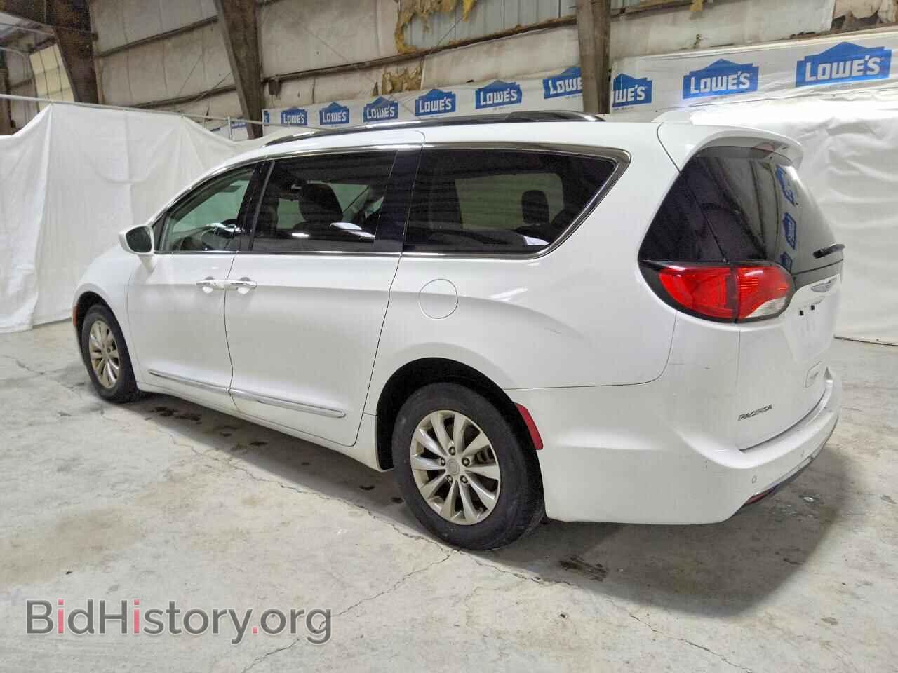 2018 CHRYSLER PACIFICA - VIN: 2C4RC1BGXJR141891 - Photo 2