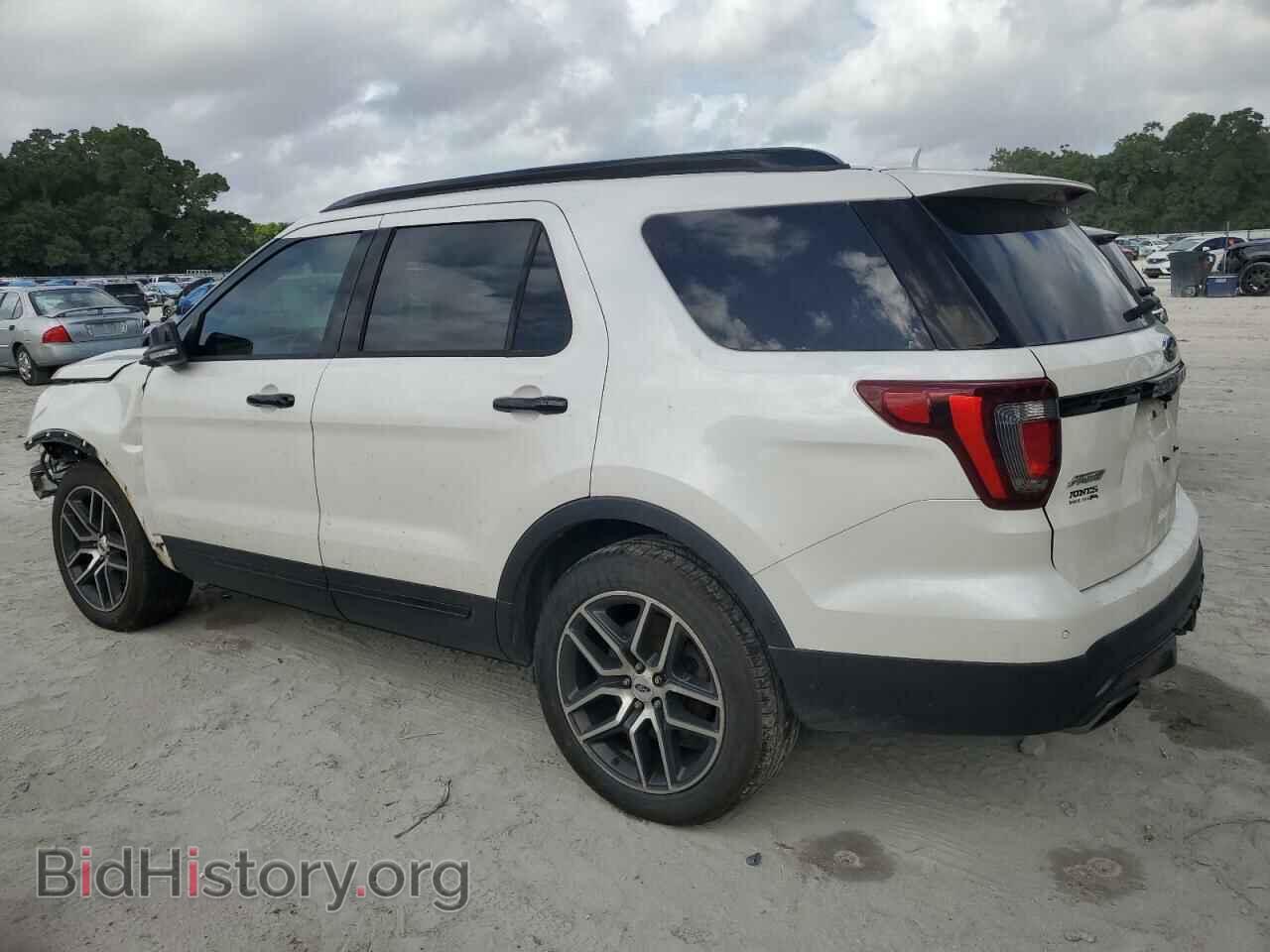 2016 FORD EXPLORER - VIN: 1FM5K8GT2GGD03213 - Фото 2