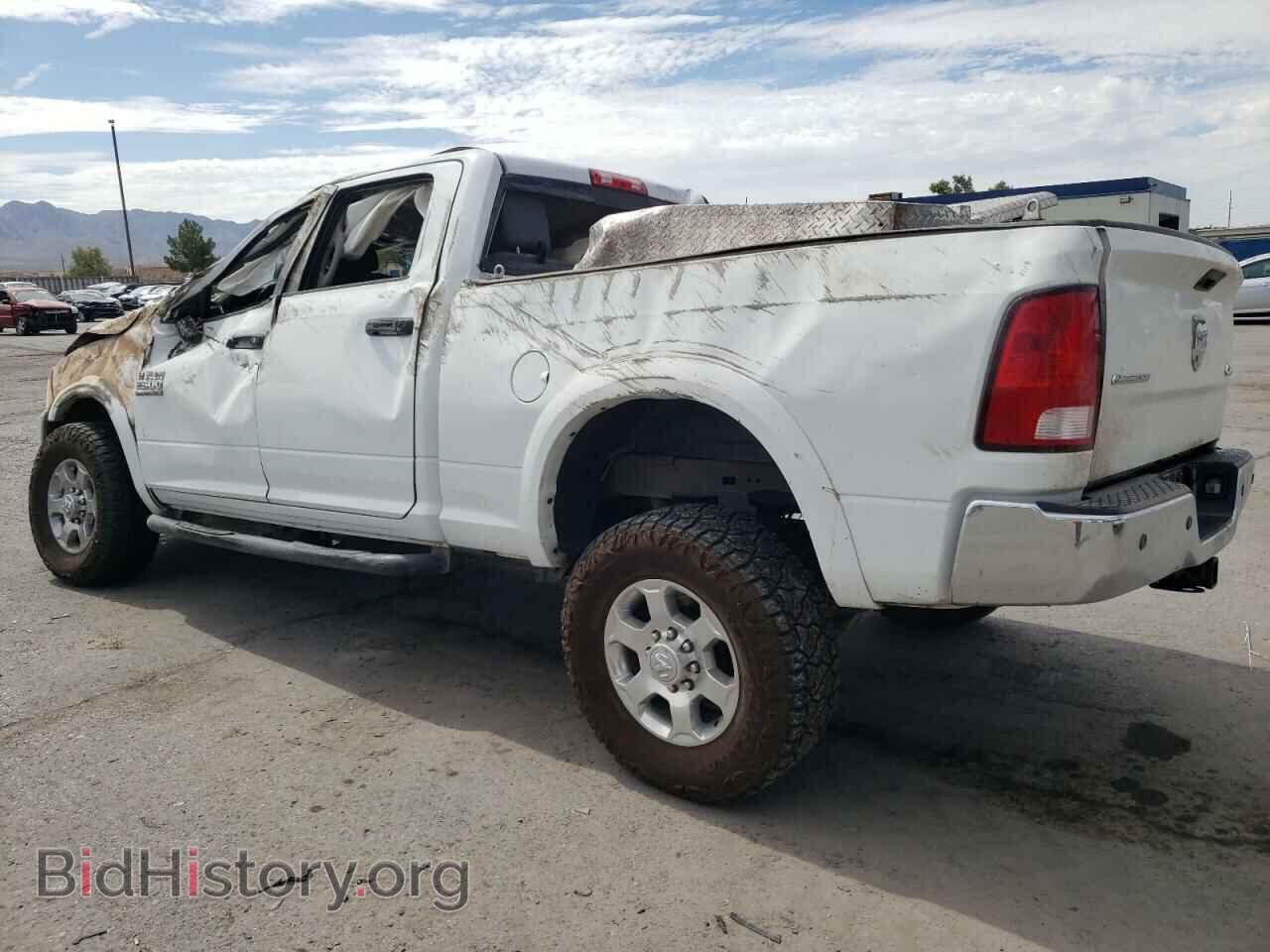 2016 RAM All Models - VIN: 3C6UR5DL2GG354768 - Фото 2