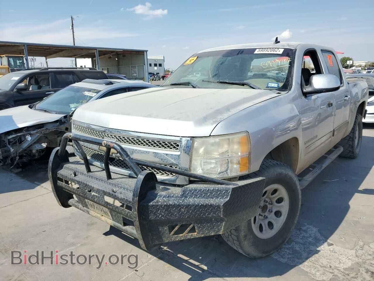 2011 CHEVROLET SILVERADO - VIN: 3GCPKSE32BG105855 - Фото 2