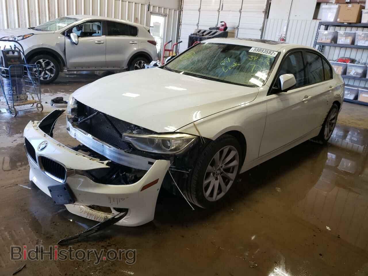 2012 BMW 3 SERIES - VIN: WBA3A5C52CF346841 - Фото 2
