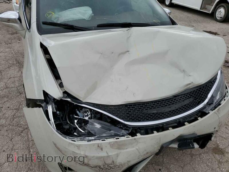 2020 Chrysler PACIFICA (VIN 2C4RC1GG1LR166593) — фото 7 из 10