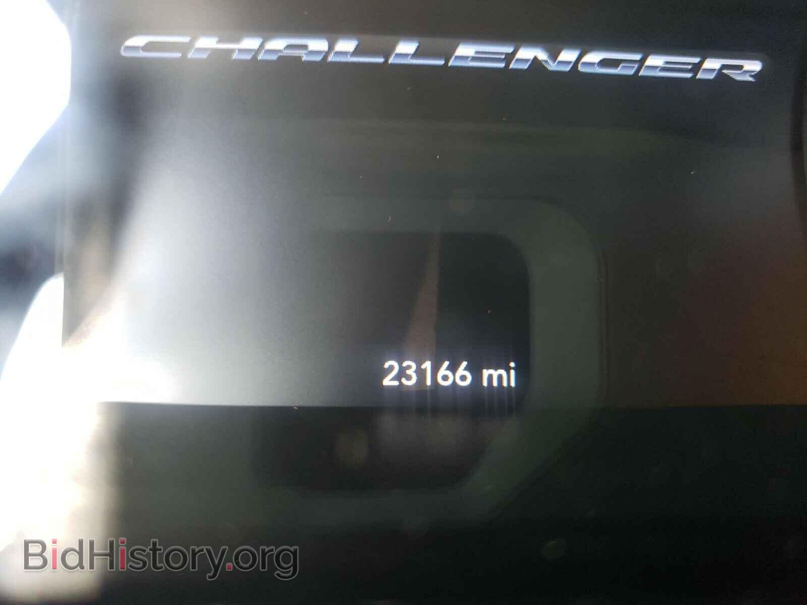 2018 DODGE CHALLENGER - VIN: 2C3CDZAG0JH149981 - Photo 8