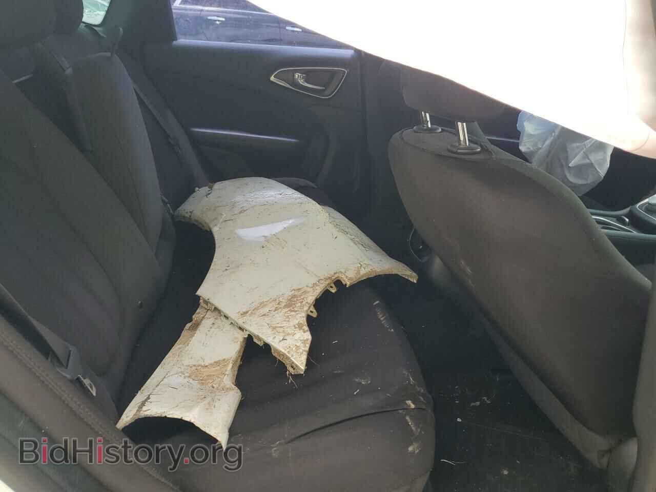2015 CHRYSLER 200 - VIN: 1C3CCCAB1FN649666 - Фото 10