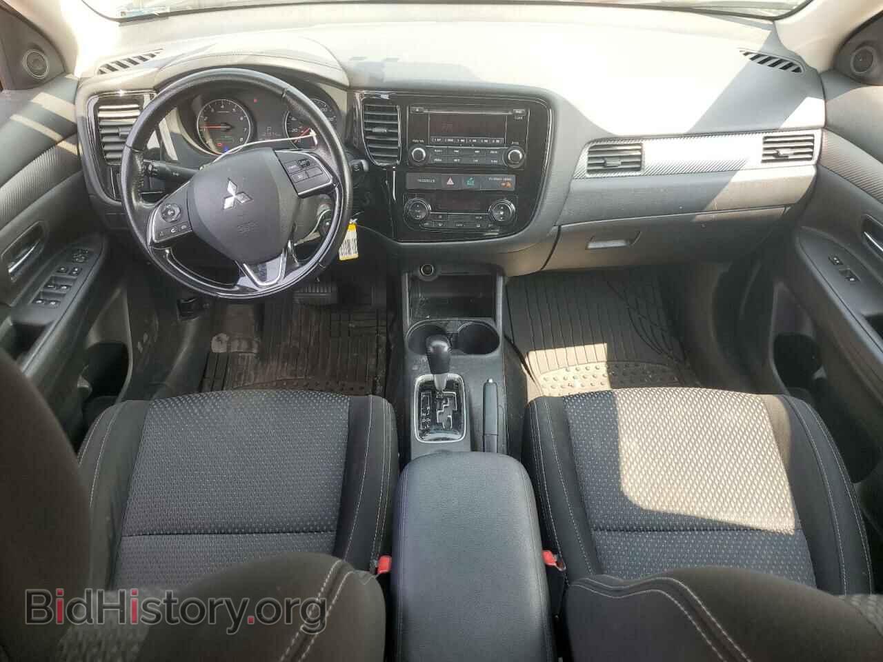 2016 MITSUBISHI OUTLANDER - VIN: JA4AD2A36GZ046770 - Фото 8