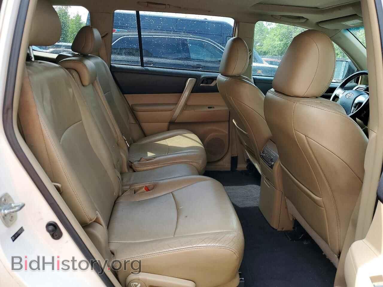 2011 TOYOTA HIGHLANDER - VIN: 5TDBK3EH2BS057108 - Фото 11