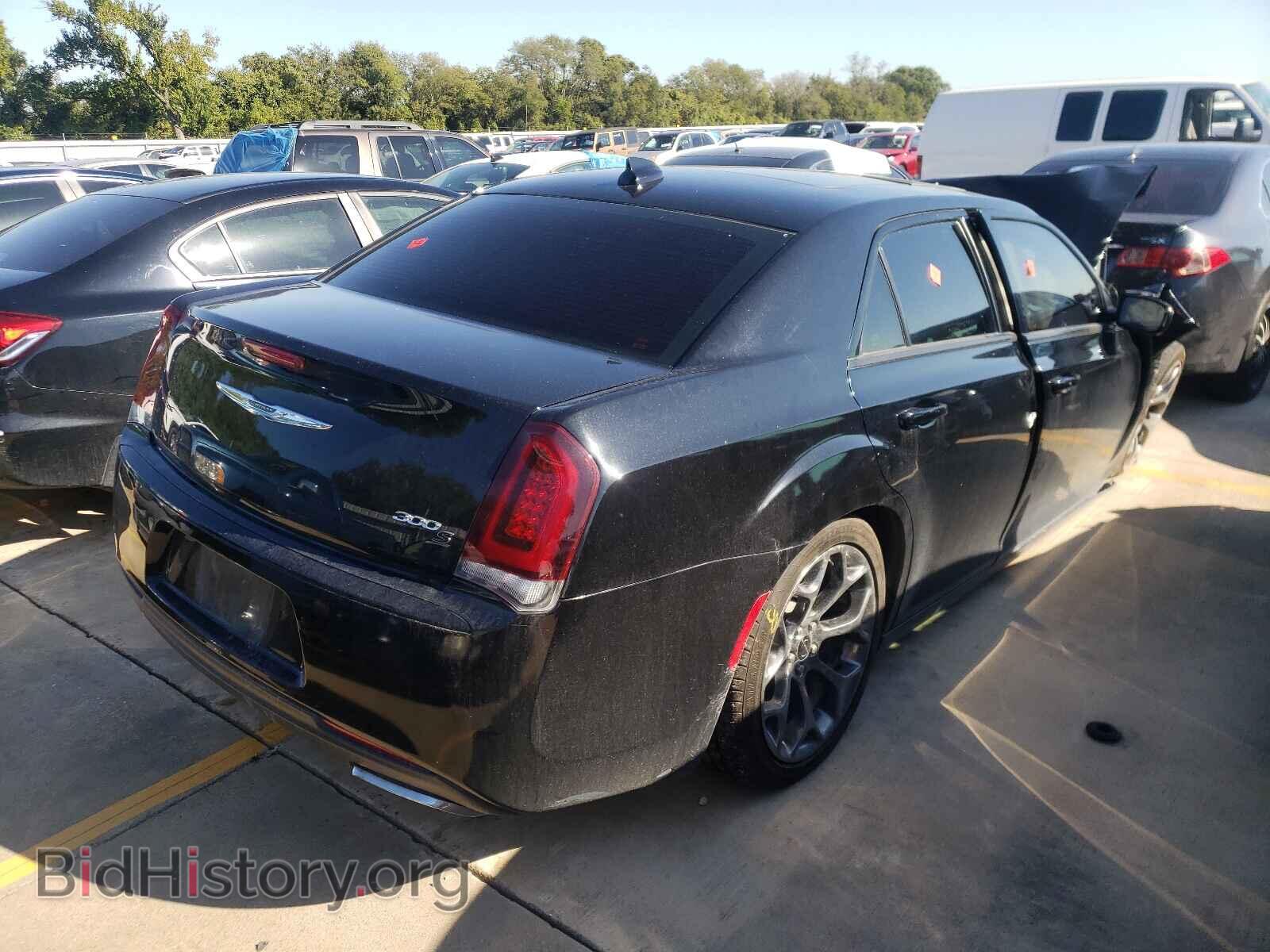 2016 CHRYSLER 300 - VIN: 2C3CCABG1GH135776 - Фото 4