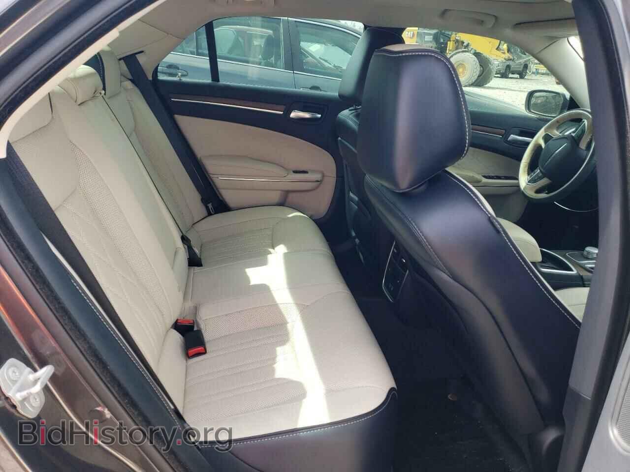 2016 CHRYSLER 300 - VIN: 2C3CCAPTXGH167535 - Фото 10