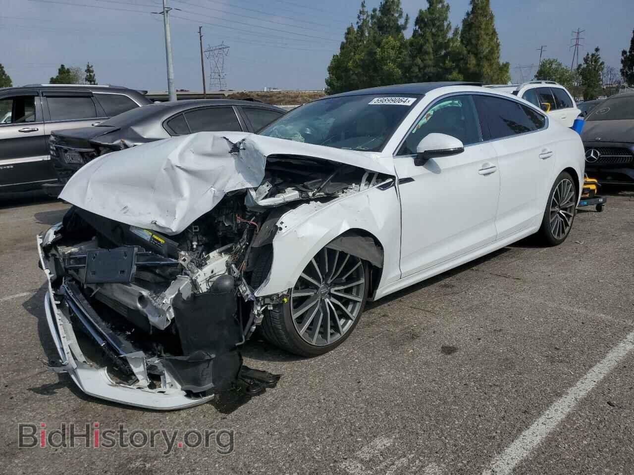 Фотография WAUBNCF55JA060797 - AUDI A5 2018