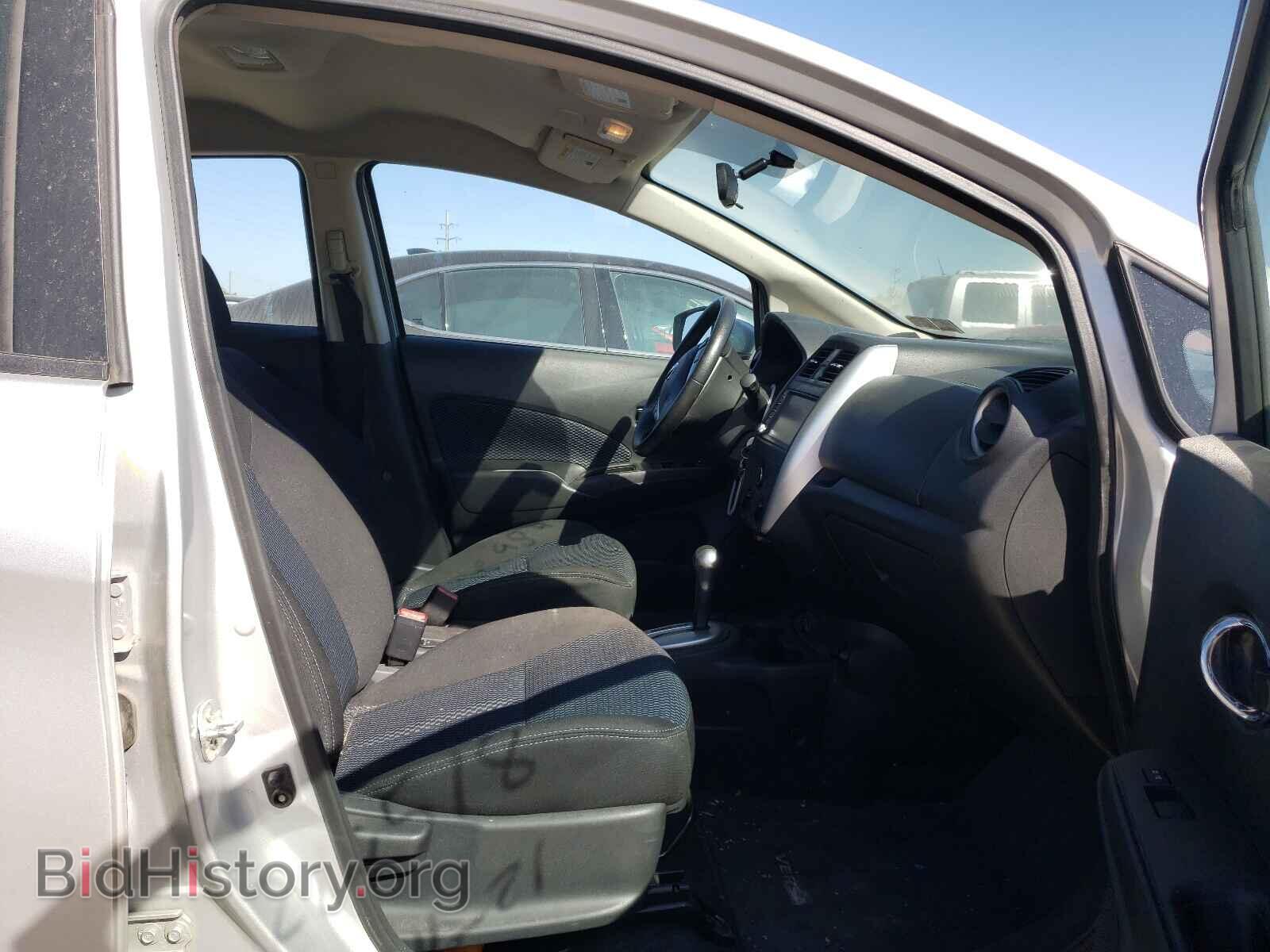 2019 NISSAN VERSA - VIN: 3N1CE2CP3KL365218 - Фото 5