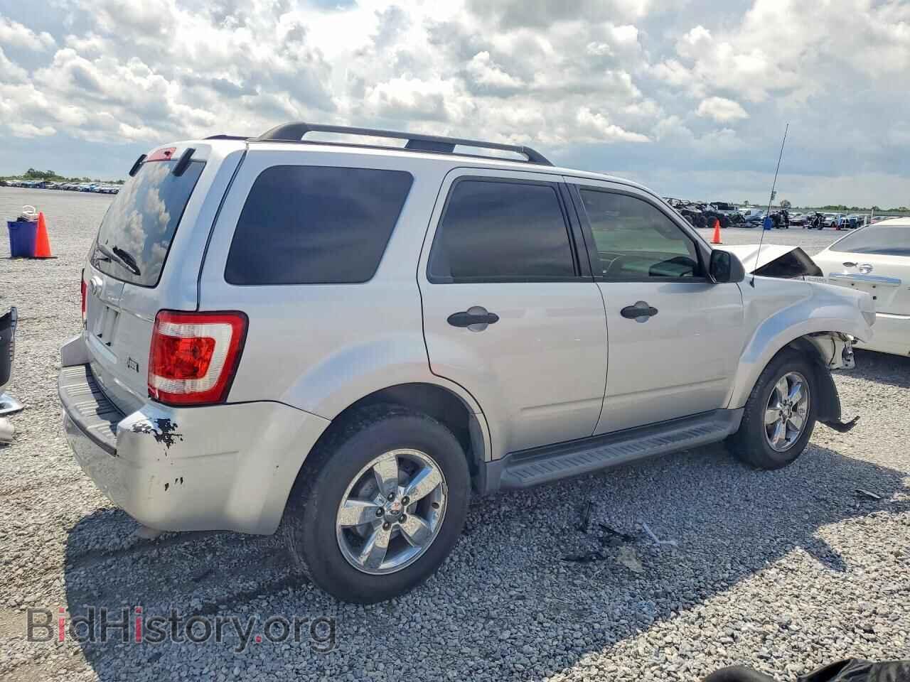 2011 FORD ESCAPE - VIN: 1FMCU0DG9BKC29644 - Фото 3