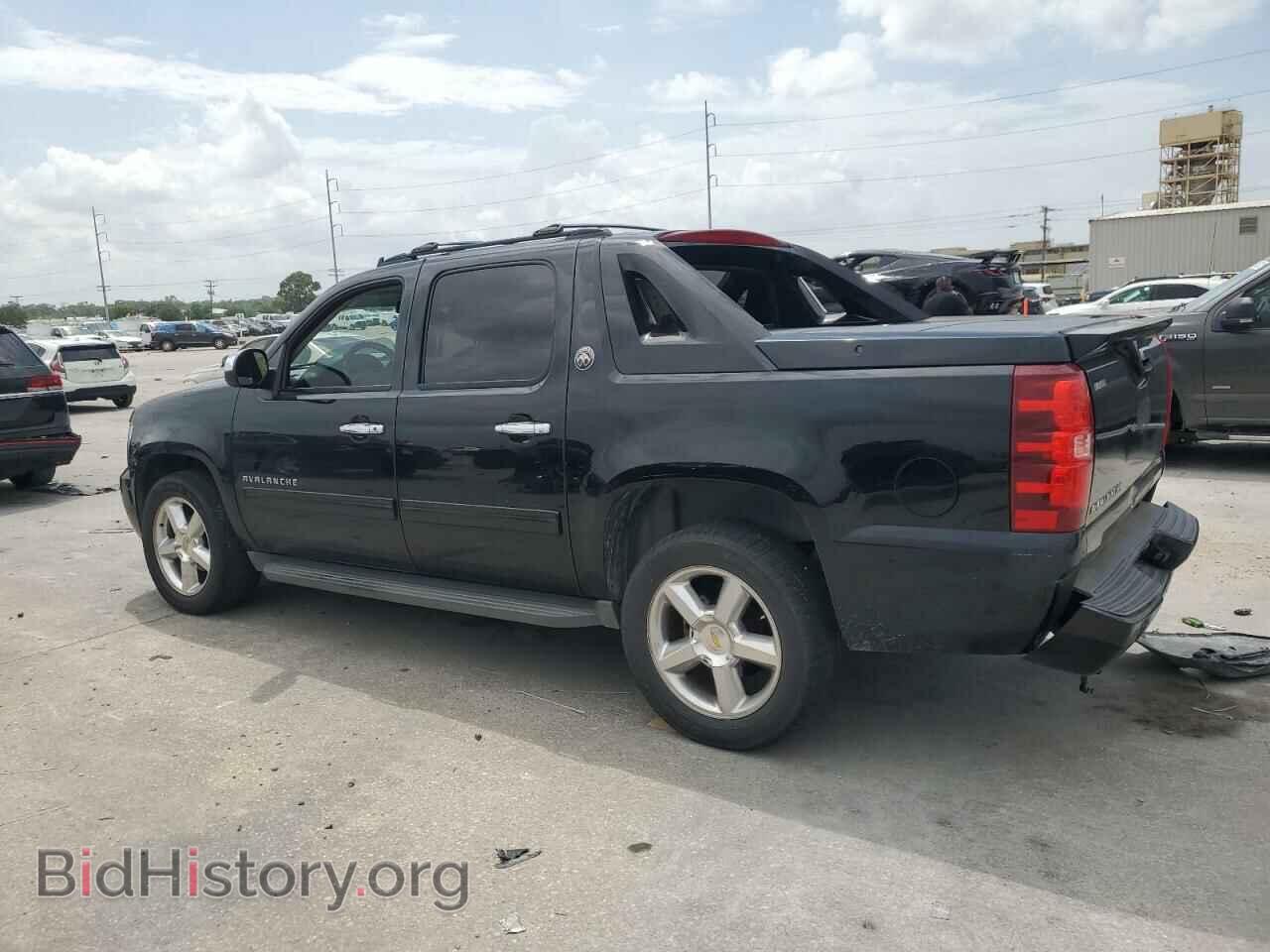 2013 CHEVROLET AVALANCHE - VIN: 3GNMCEE03DG335700 - Фото 2