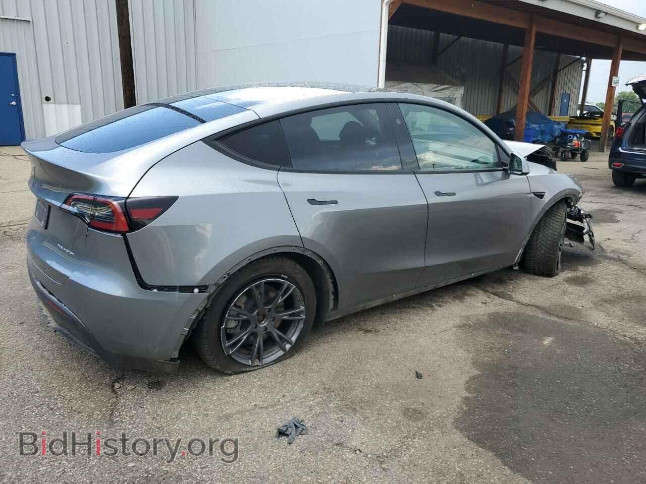 2024 TESLA MODEL Y - VIN: 7SAYGDEE1RF161579 - Photo 3