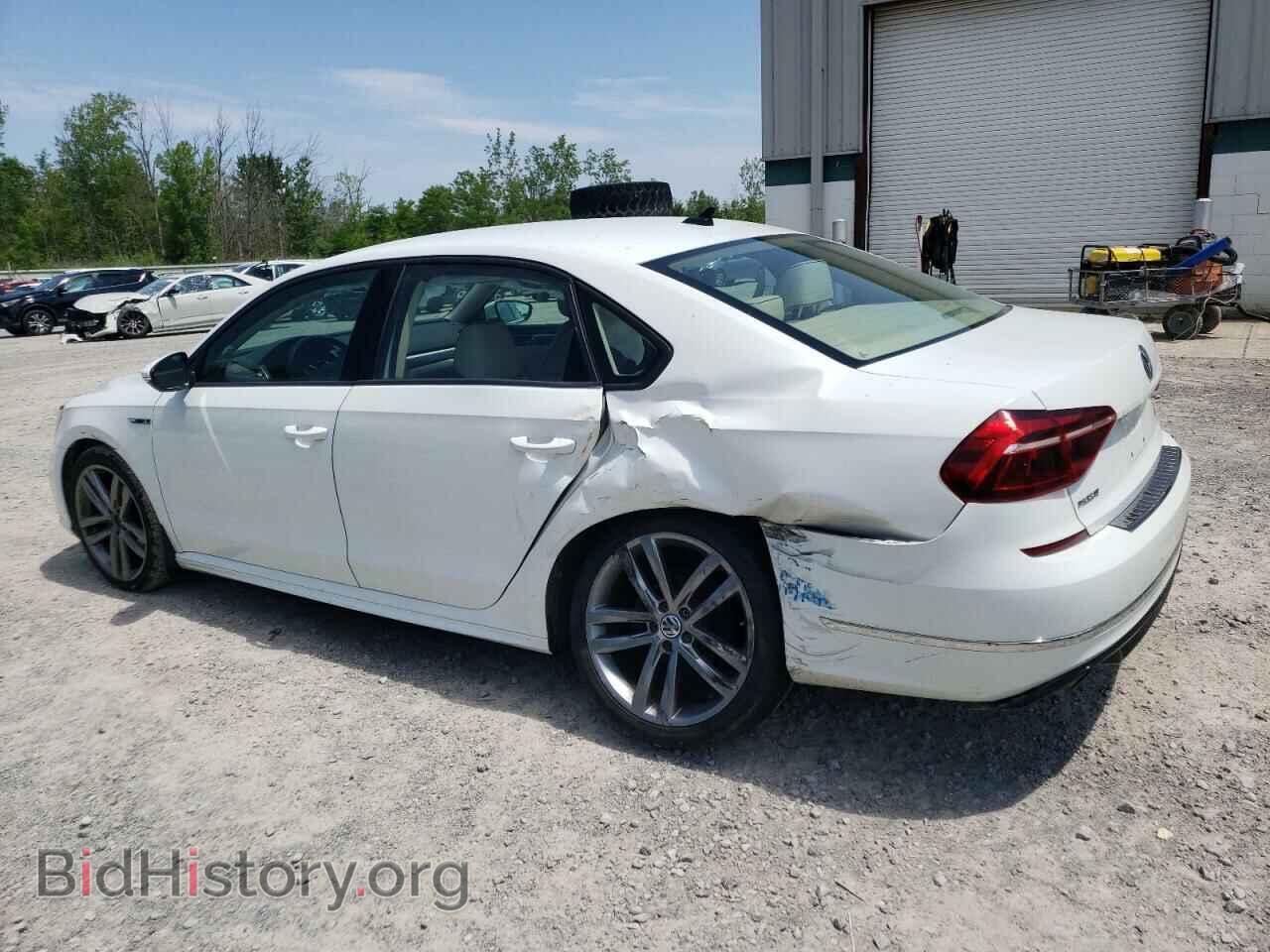 2018 VOLKSWAGEN PASSAT - VIN: 1VWAA7A35JC045192 - Фото 2