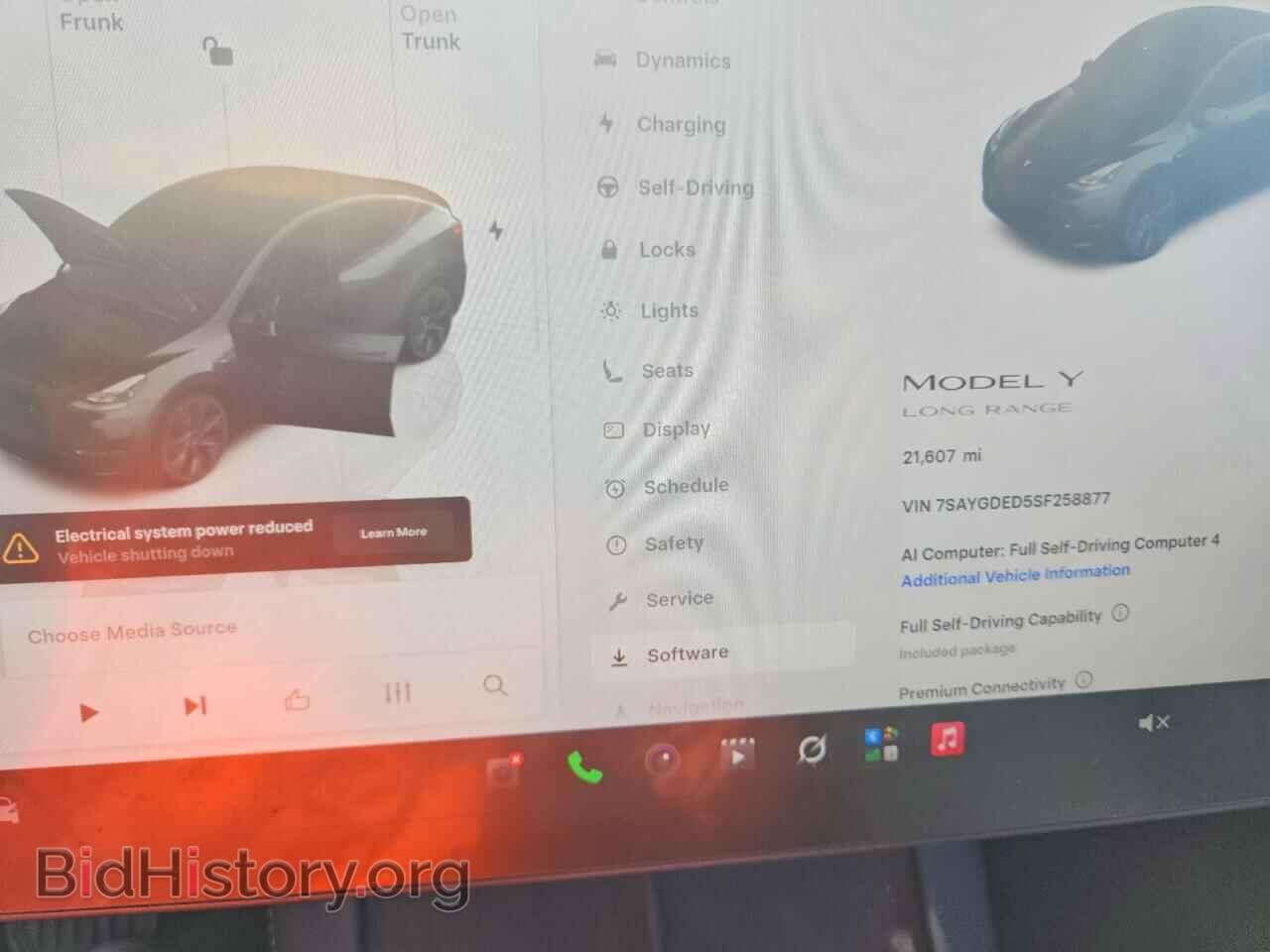 2025 TESLA MODEL Y - VIN: 7SAYGDED5SF258877 - Photo 9