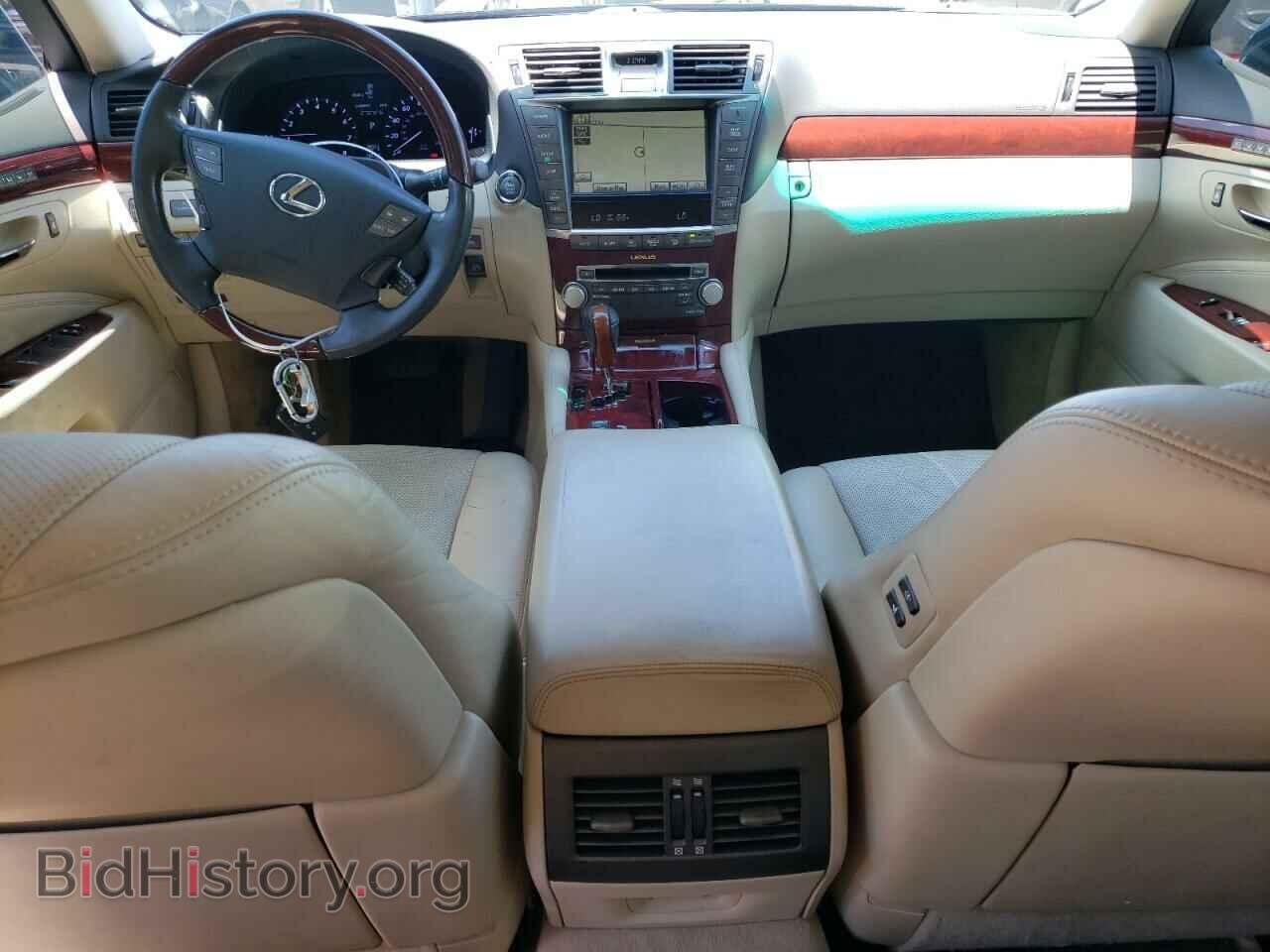 2010 LEXUS LS460 - VIN: JTHBL5EF1A5095701 - Photo 8
