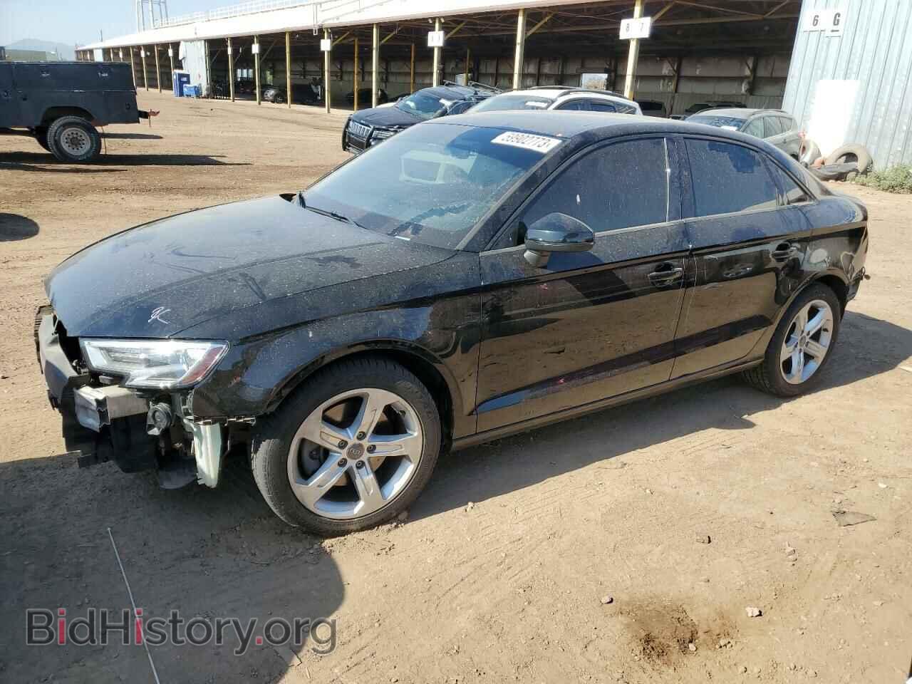 Photo WAUAUGFF0H1061896 - AUDI A3 2017