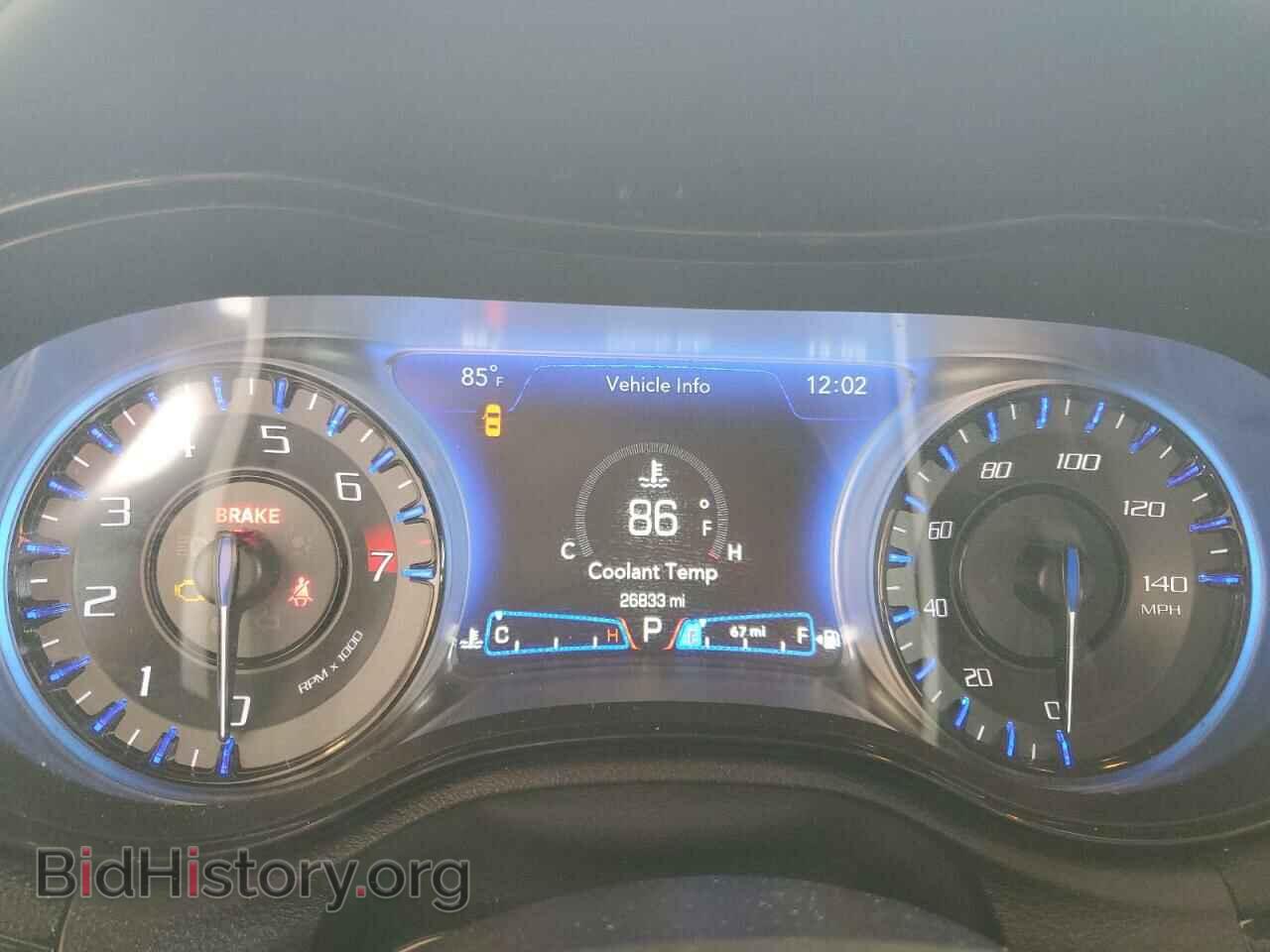 2023 CHRYSLER 300 - VIN: 2C3CCABG0PH585404 - Фото 9