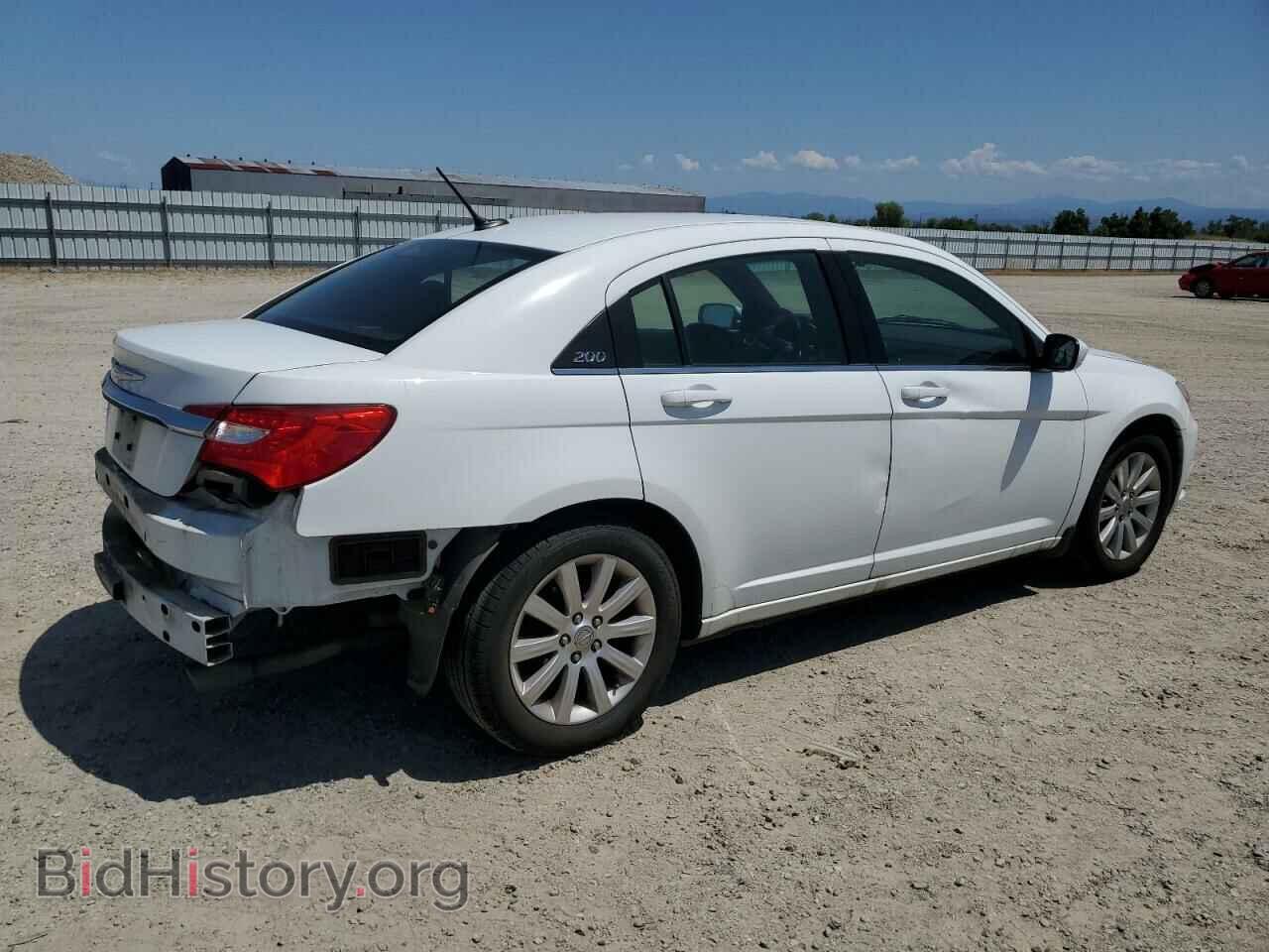 2011 CHRYSLER 200 - VIN: 1C3BC1FG2BN608008 - Фото 3