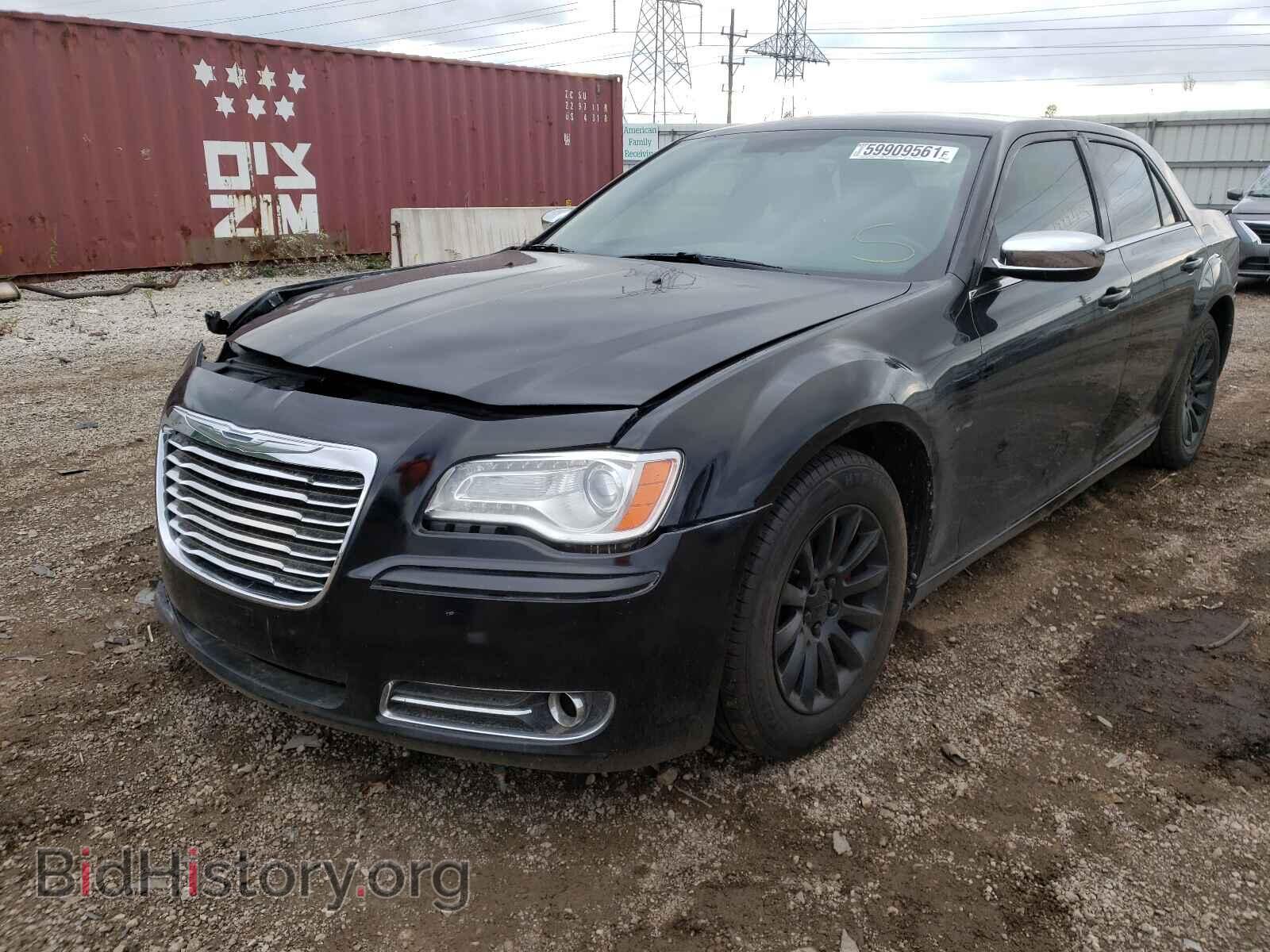 2012 CHRYSLER 300 - VIN: 2C3CCAAG6CH110464 - Фото 2